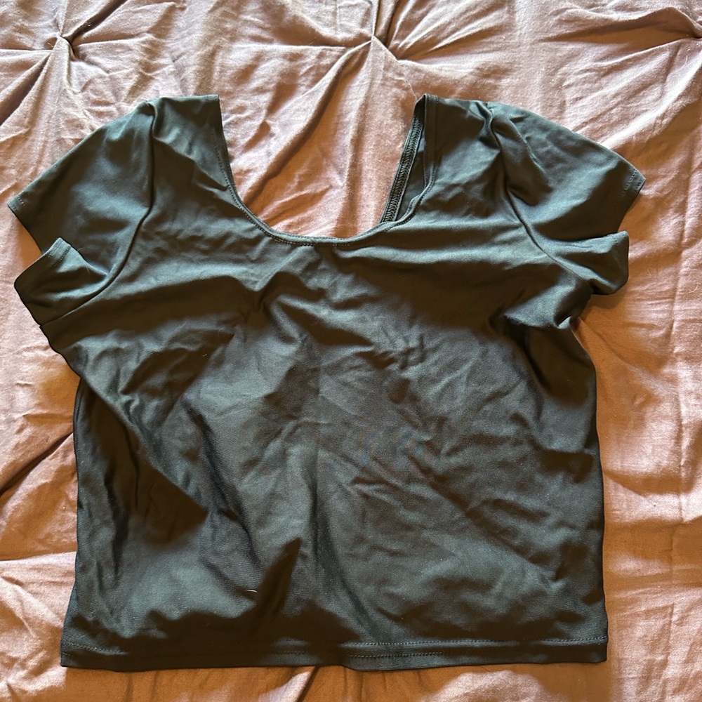 Blackmilk cap short sleeve black crop top 
New without tags. Never worn